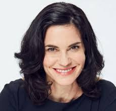 Paula Addington's Instagram, Twitter & Facebook