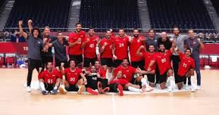 وأصبح منتخب مصر لكرة اليد أول فريق عربي وإفريقي يصل إلى نصف نهائي الأولمبياد بعدما بلغ الفراعنة المربع الذهبي بدورة الألعاب الأولمبية طوكيو 2020 لمواجهة المنتخب الفرنسي. Byr3nqxpmbjlzm