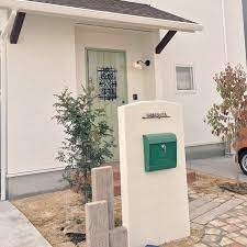 この後オリーブに植え替え 玄関前 home ナチュラル 引っ越してすぐ などのインテリア実例 2015 05 28 21 49 02 roomclip ルームクリップ 家の玄関 玄関 表札 リノベーション 玄関