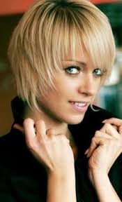 Carre Court Degrade Et Effile Coiffure Carre Court Carre Court Effile Cheveux Courts