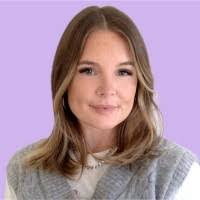 Kelsey Harkness's Instagram, Twitter & Facebook