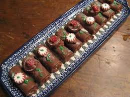 A Touch Of East Buche De Noel Yule Log Cake Easy Yule Log Cake Yule