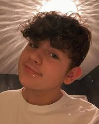 Mladík mal popri frajerke pomer s 15-ročným chlapcom: Milenecká aféra s  brutálnym koncom