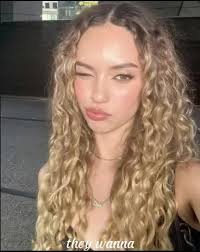 Danielle Connect and Lisa