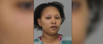 Dallas woman arrested, charged with murder in fatal stabbing of boyfriend