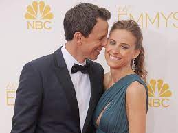 218 999 tykkäystä · 249 puhuu tästä. Seth Meyers Helped His Wife Give Birth In The Lobby Of Their Apartment Vogue