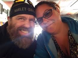 How to contact Earl Gilson?