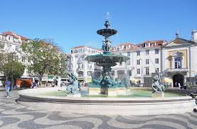 Vous Avez Envie De Decouvrir Autrement Lisbonne Pour Le Week End Faire Des Activites Insolites Vous Etes Au Bon Lisbonne Lisbonne Portugal Voyage Week End
