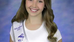 Neiman Marcus helps fill cupboards of Center for Family Services