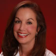 Lisa Dicarlo's Instagram, Twitter & Facebook