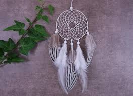 Black And White Striped Bird Feather Petit Attrape Reves Pour Voiture En Plumes Naturelles Decoration Pour Retroviseur Mini Dreamcatcher Blanc Et Noir Attrape Reve Etsy Plumes De Faisan