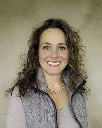 Twila Henning's Instagram, Twitter & Facebook