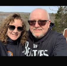 How to keep fish alive during an 8 hour move?