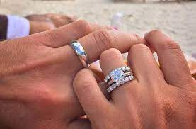 Most married women wear both the engagement ring and the wedding band together while some may prefer to wear only one of them for symbolic reasons. How To Wear Wedding Rings Rules For Your Ring Finger Oh So Perfect Proposal
