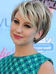 Short Haircuts For Round Face Thin Coiffure Courte Visage Rond Coupe De Cheveux Courte Cheveux Courts