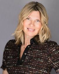 Stephanie Michel's Instagram, Twitter & Facebook