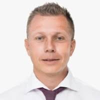 100+ perfiles de «Pergler»