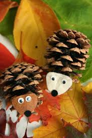 Igel Basteln Mit Kindern Tolle Ideen Fur Den Herbst Haus Dekoration Mehr Basteln Herbst Bastel Herbst Basteln Weihnachten