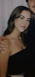 Can someone edit two photos together?