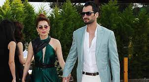 1 nisan 1986 tarihinde i̇stanbul'da doğdu. Ozge Ozpirincci Kenan Ve Sinem In Dugunu Hakkinda Paylasimda Bulundu Magazin Haberleri