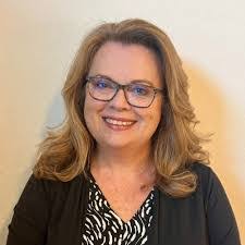 Mary Bakken's Instagram, Twitter & Facebook