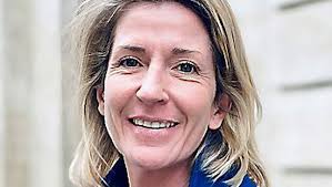 En cliquant sur la nécrologie qui vous intéresse, vous avez accès à l'adresse et l'horaire des un mémorial en ligne est ouvert sur chaque avis de décès pour que chacun puisse écrire un message de condoléances. Publicite A Nimes On Va Enlever Pas Moins De 30 Des Dispositifs En Place Dans La Ville Midilibre Fr