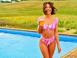 View the profiles of people named ana carolina amaral carvalho. Carolina Carvalho Ja Esta Em Casa E Da Noticias Aos Fas Holofote