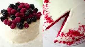 Questo semifreddo con formaggio fresco spalmabile è un dolce davvero gustoso, ricorda nel suo aspetto un tiramisù con la particolarità di essere più ecco la ricetta per preparare questo delizioso tiramisù con formaggio fresco spalmabile: Come Fare Una Crema Dolce Al Formaggio Videoricette Di Creme Per Decorare Torte E Cupcake Youtube