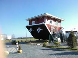 Lasst euch aus dem alltag entführen in eine völlig verdrehte und verrückte welt. Das Verruckte Haus Bispingen Aktuelle 2021 Lohnt Es Sich Mit Fotos Tripadvisor