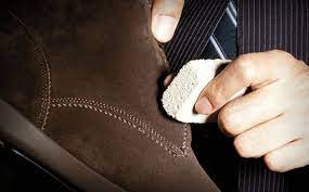Son color camel arena cafés beiges el chiste es que son claros y por el polvo. 10 Formas De Limpiar Zapatos De Gamuza Dejalos Impecables
