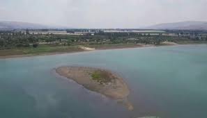 Yaqut berkata, orang terpercaya bercerita kepadaku bahwa zughar berada di ujung sebuah danau yang berbau busuk pada sebuah lembah di sana. Surutnya Danau Tiberias Benarkah Kiamat Sudah Dekat Kaskus