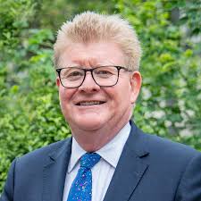 Exceptional experience across real estate, banking and corporate finance ::  South Street Capital