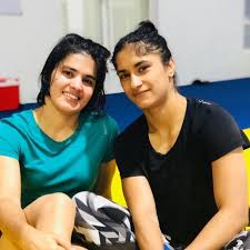 Vinesh phogat is an indian freestyle wrestler who comes from a successful background of wrestling with her cousins geeta phogat and babita kumari, both international wrestlers and. Priyanka Phogat Height Weight Age Boyfriend Family Facts Biography