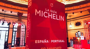 Le coronavirus n'aura pas eu raison du guide rouge. La Guia Michelin Espana Portugal 2021 Se Presentara En Madrid El Proximo Mes De Noviembre
