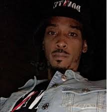 Donte Henderson's Instagram, Twitter & Facebook