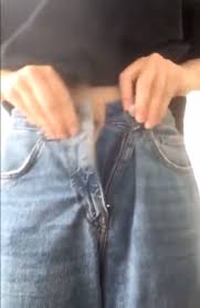Tailoring the pants works better, but jeans are a lot of layers to try to sew through. Woman Reveals How To Make Your Jeans Stop Sagging Around The Waist In Seconds