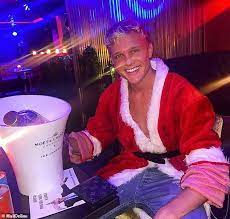 Maybe you would like to learn more about one of these? Love Island Line Up Chelsea Party Boy James Price For 2021 Series Aktuelle Boulevard Nachrichten Und Fotogalerien Zu Stars Sternchen