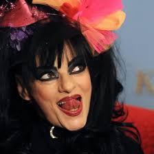 Not sure where i got this from, but it's a very young nina hagen performing this song as a man. Schrille Sensible Kunstlerin Godmother Of Punk Nina Hagen Wird 65 Svz De