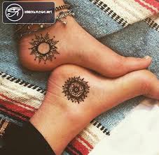Xăm hình henna được xem là một trong những nét văn hóa đặc thù của người ấn độ. Máº«u Hinh XÄƒm Hoa VÄƒn Ä'Æ¡n Giáº£n Khiáº¿n Phai Ná»¯ Me Tit Hinh XÄƒm Chá»‹ Em Henna Designs Phá»¥ Ná»¯ XÄƒm Hinh