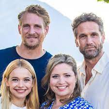 Sehr viel Spaß am Set in der Praxis 👍🥳 #dielandarztpraxis #staffel3 📷  Fenja Gerhardter | Die Landarztpraxis Fangruppe | Facebook