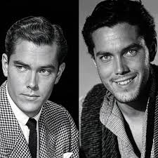 Hunter and his "attorney" Oscar Acosta at Caesar's Palace 1971. 🍻