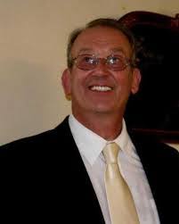 Lisa Yanchek's Instagram, Twitter & Facebook