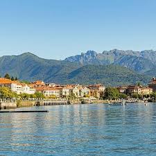 In the immediate vicinity of stresa one can visit villa pallavicino, surrounded by parklands with both italian and english gardens, and a zoological garden, home to numerous species of animals. Stresa Piemont Italien De