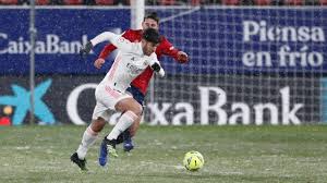 El real madrid supera al ca osasuna con los goles de vinícius y rodrygo y se pone líder. Real Madrid Patino En Su Intento Por Ganar Bajo La Nieve Ante Osasuna