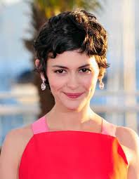 Bangs are also a clever way to hide the fine lines of the side swept short hairstyle. Classy Short Hairstyles From 5 Iconic Women