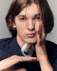 Alex Propst's Instagram, Twitter & Facebook