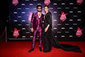 Contact ranvir bawa on messenger. Ranveer Singh Says He Isn T Insecure About Deepika Padukone Working With Ranbir Kapoor No One Can Love Her More Bollywood Hindustan Times