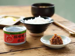 生産者直伝レシピも】鹿児島県民の食卓に欠かせない「3年A組の」の「豚味噌仕込」 | Think LOCAL | 大丸・松坂屋