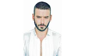 Nicky jam debutó formalmente en el medio artístico varios años antes de darse a conocer, pero realmente los protagonistas de este trabajo audiovisual fueron los actores giovanna andrade y andrés holguín. Lo Que Le Dio Medellin A Nicky Jam Fue Amor Vanguardia Com