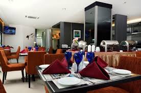 (kota bharu city point) ve tesis ücretli havaalanı servisi sunmaktadır. Birthday Celebration At Pool Review Of Holiday Villa Hotel Suites Kota Bharu Malaysia Tripadvisor
